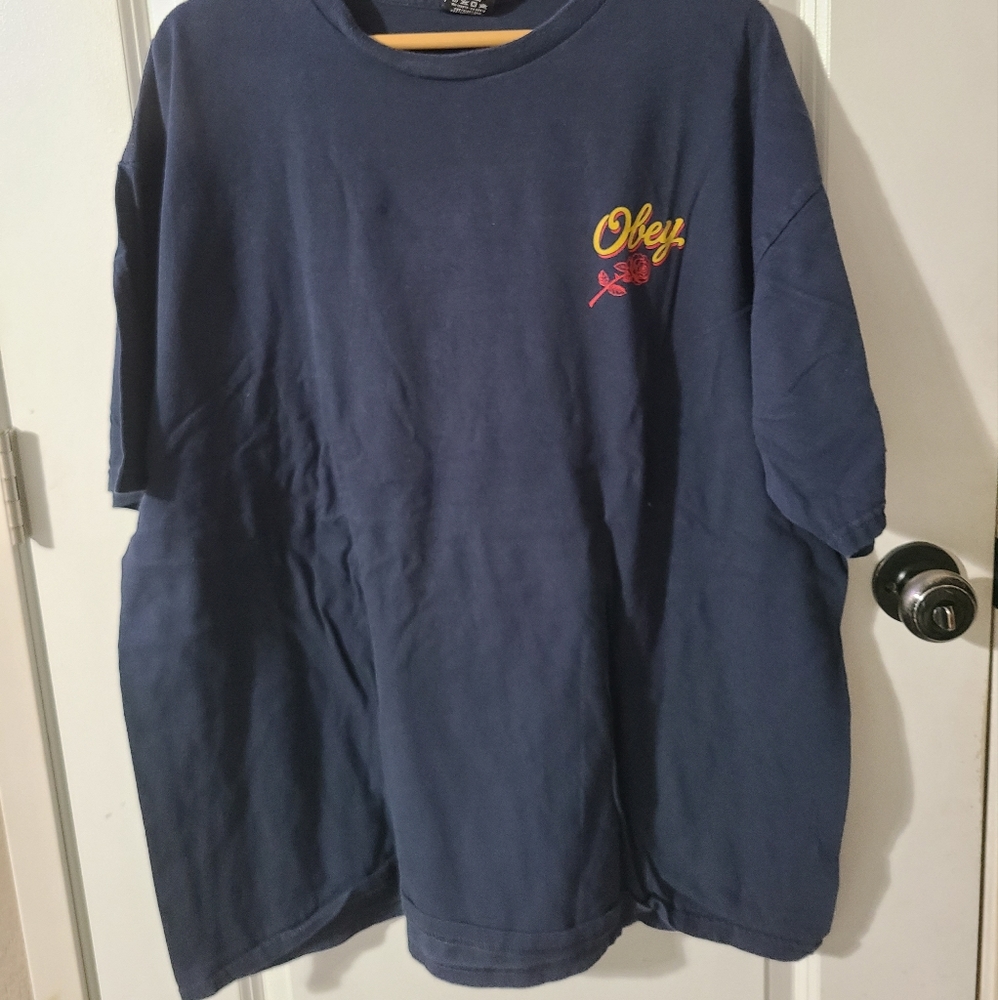 OBEY Mens t Shirt